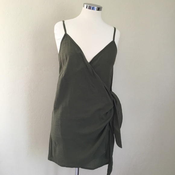 Faithfull the Brand Kara Wrap Dress - Size 2 - Picture 6 of 13